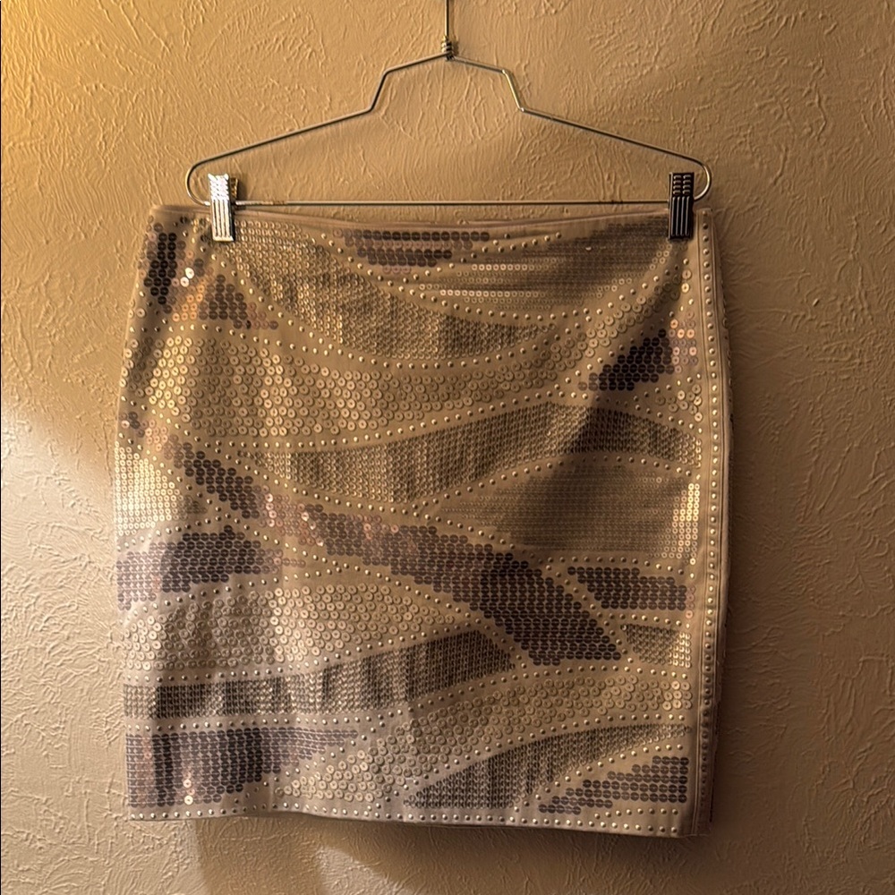 White House Black Market Women’s Grey Silver Metallic Sequin Skirt